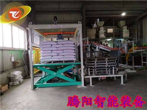 企業(yè)為什么要購買全自動碼垛機(jī)(圖文)