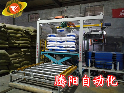 全自動(dòng)碼垛機(jī)在碼垛時(shí)的優(yōu)勢